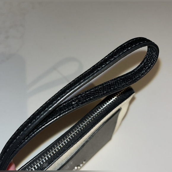 Coach Chalk & Silver Crossgrain Leather Corner Zip Wristlet - Picture 11 of 11